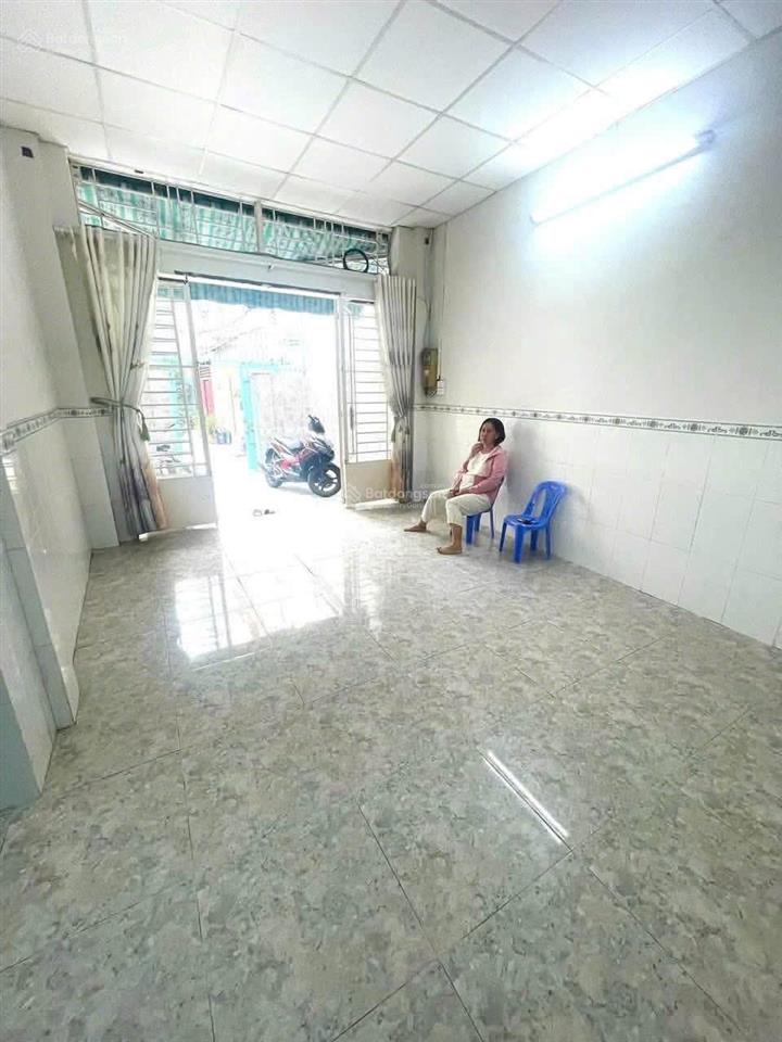 Nhà nguyên căn trống cho thuê phú nhuận!