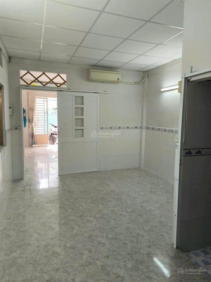 Nhà nguyên căn trống cho thuê phú nhuận!