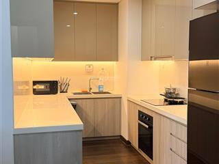 Giảm giá sốc bán gấp căn 2n diện tích 61.8m2 full nội thất giá 6.1 tỷ  0919 452 ***