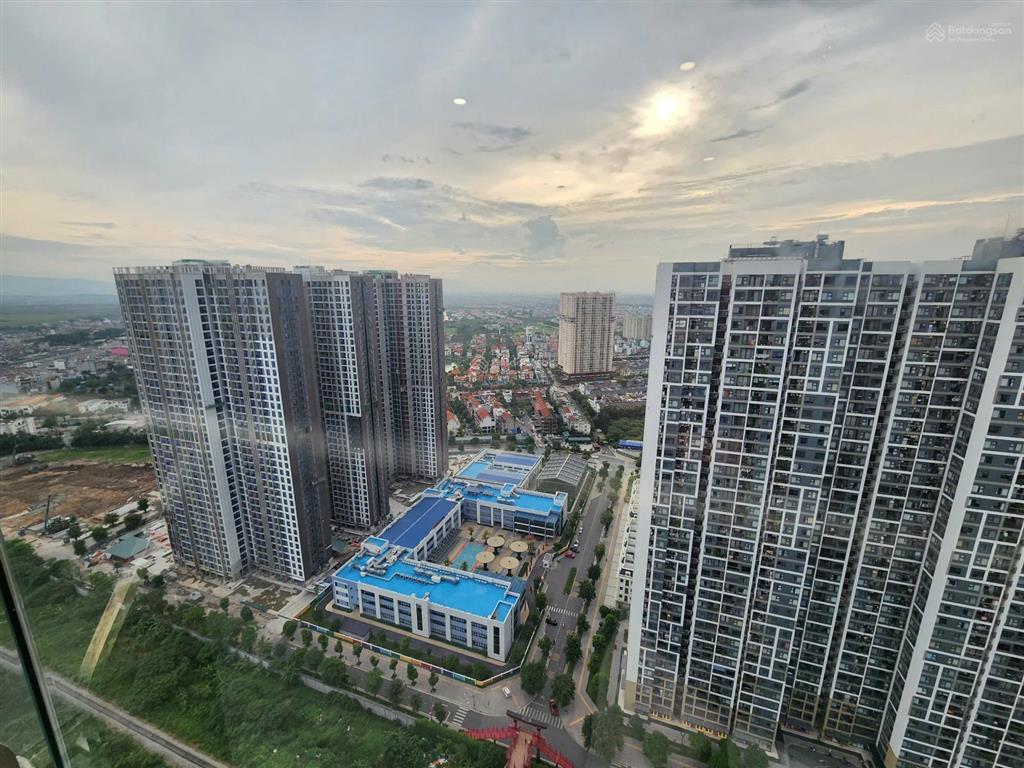 Siêu hạ 6 tỷ căn 2n+ thiết kế thành 3n vuông vắn trục 05 tòa a3.  xem nhà 0919 452 ***