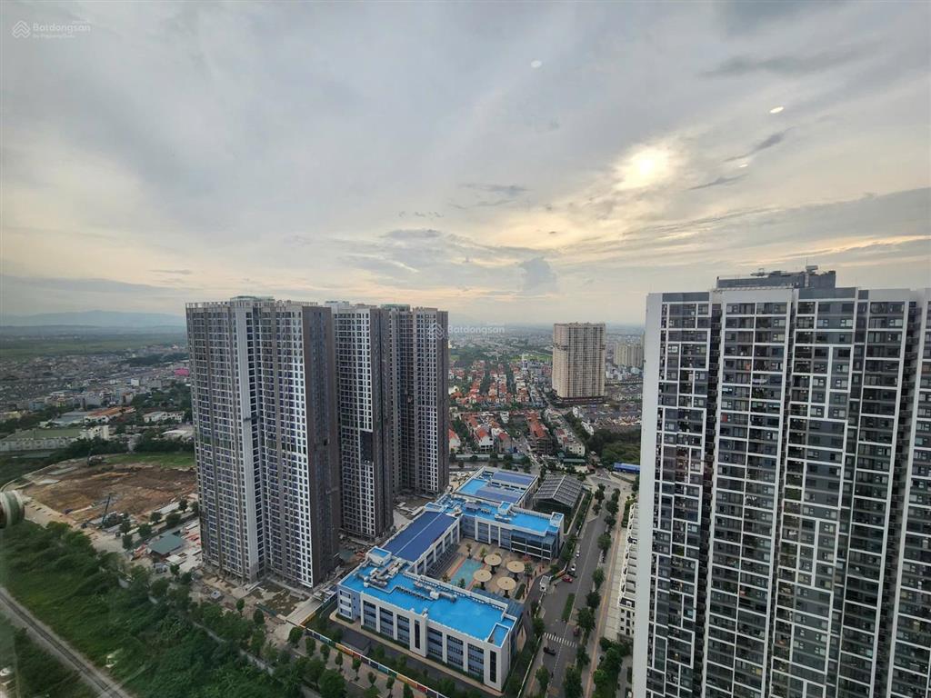Siêu hạ 6 tỷ căn 2n+ thiết kế thành 3n vuông vắn trục 05 tòa a3.  xem nhà 0919 452 ***