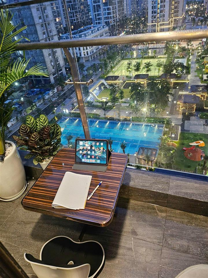 Quá rẻ 3,650 tỷ căn 09 tòa mas c view thẳng bể bơi full nội thất đẹp, sẵn dòng tiền 13tr/1 tháng