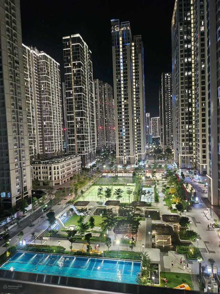 Quá rẻ 3,650 tỷ căn 09 tòa mas c view thẳng bể bơi full nội thất đẹp, sẵn dòng tiền 13tr/1 tháng