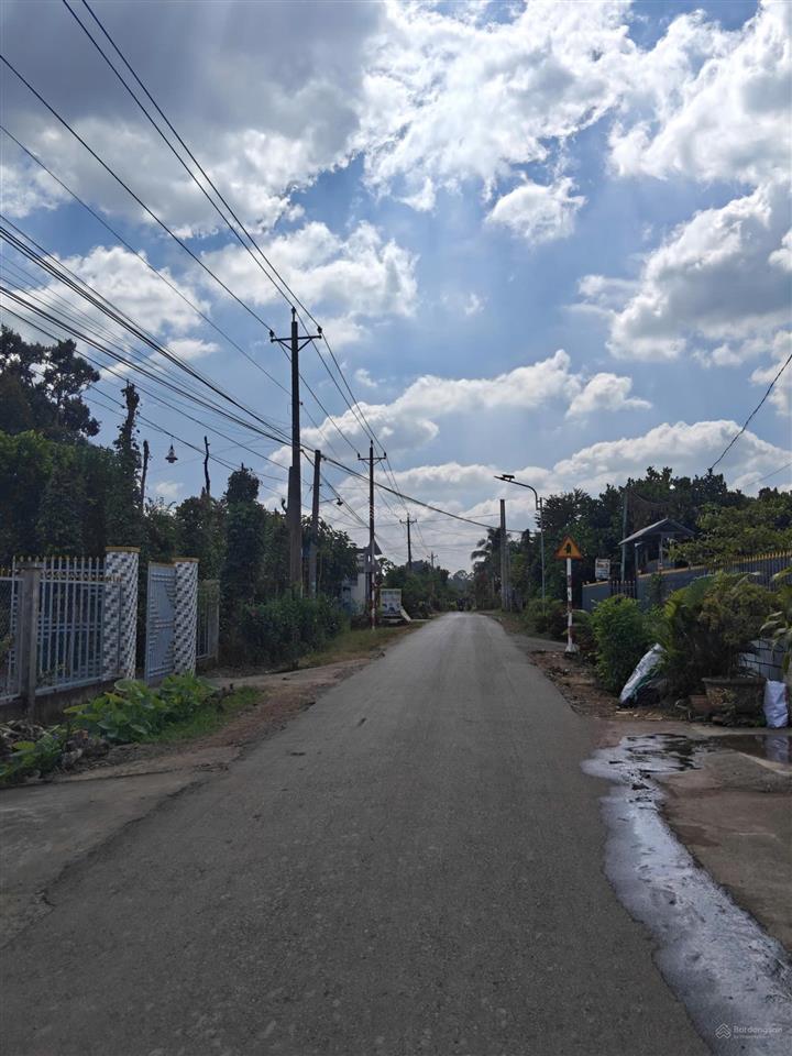 Bán đất nghỉ dưỡng mặt tiền đường sau lưng có suối chill đẹp sát tp long khánh đồng nai giá 399tr