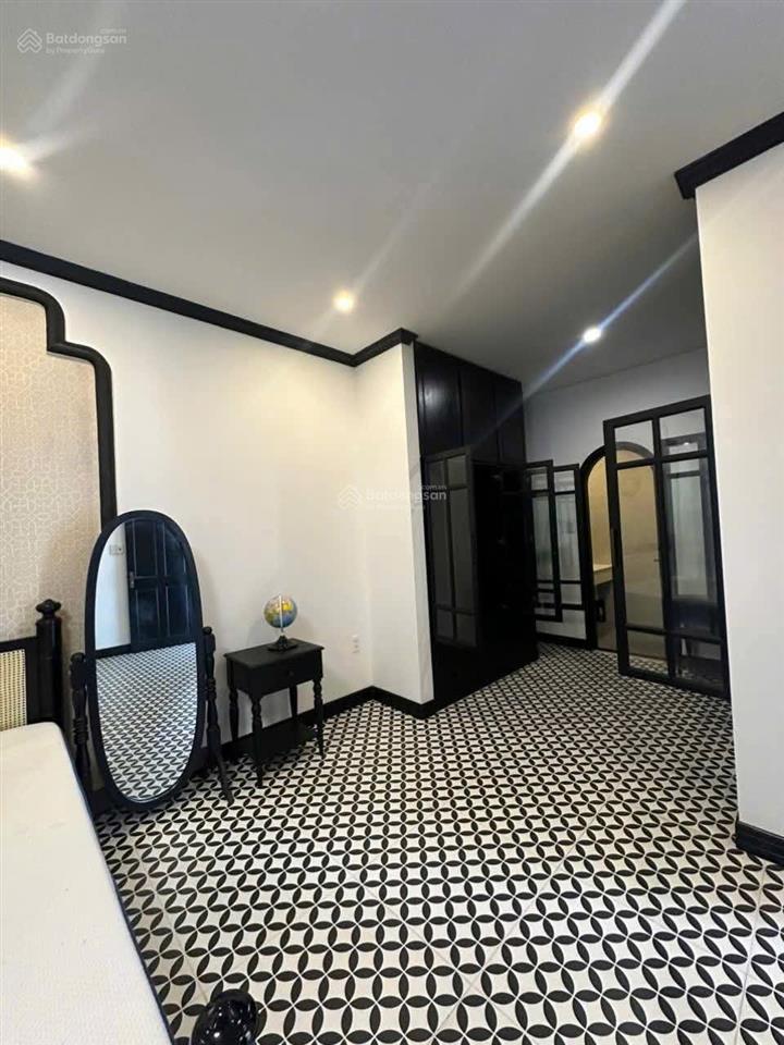 Nhà ngộp giảm hơn 1 tỷ căn 3,5 tầng hai mặt tiền đường phan thúc trực khu hà thanh quy nhơn