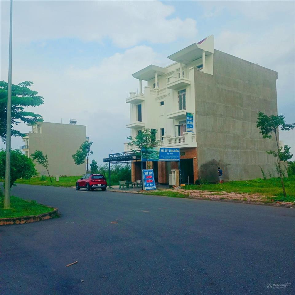 Cho thuê nhà nguyên căn đường 45m, đường 33m. nhà kdc long hưng hoàn thiện