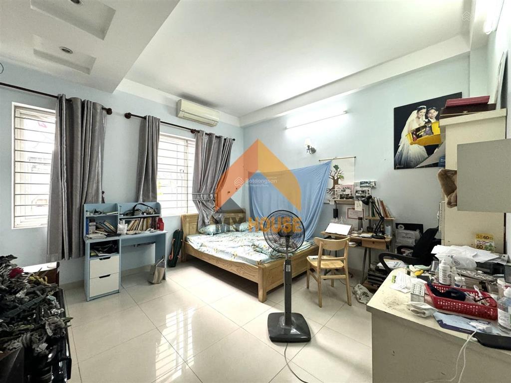 Nhà riêng cho thuê khu apak, 6*16m, 1 trệt, 2 lầu, sân trước sân sau, 4pn  4wc, 42tr/tháng