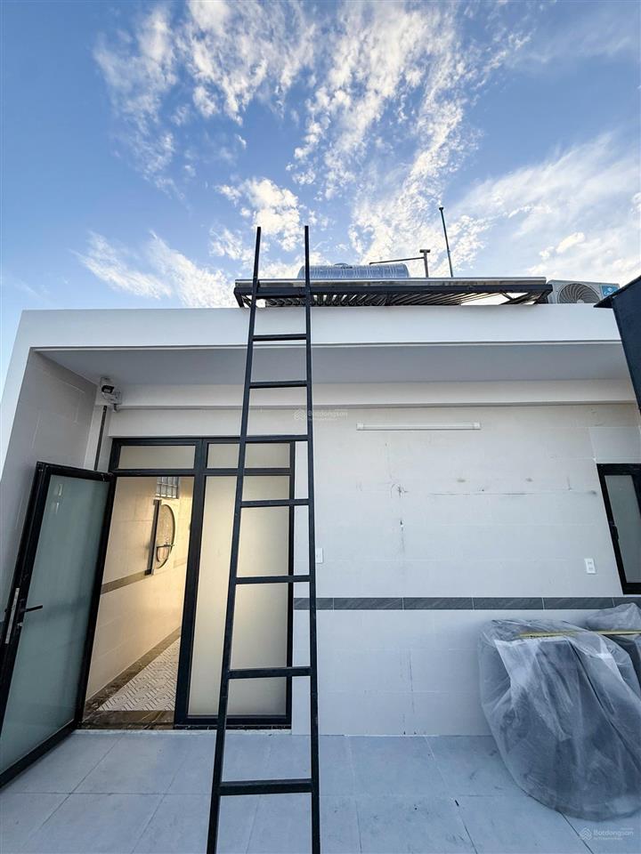 Bán nhà riêng chdv tại 96/8 duy tân, 18,5 tỷ, 90m2 giá siêu hời