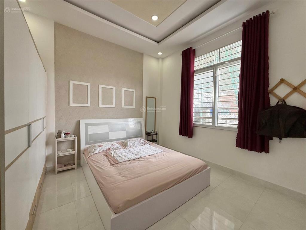 Bán nhà 3 tầng hxh đường số 8 hiệp bình giá rẻ 7 tỷ 2
