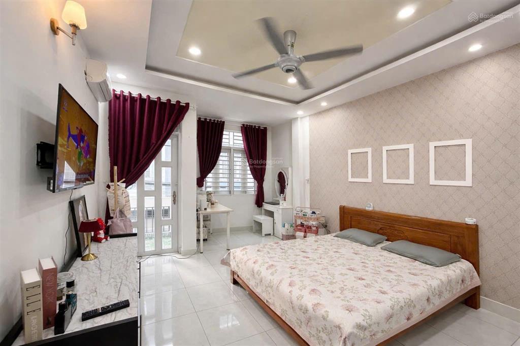 Bán nhà 3 tầng hxh đường số 8 hiệp bình giá rẻ 7 tỷ 2
