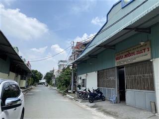 Bán kho, nhà xưởng tại quốc lộ 13, 36 tỷ vnd, 574m2, pháp lý đầy đủ, mặt tiền 24m