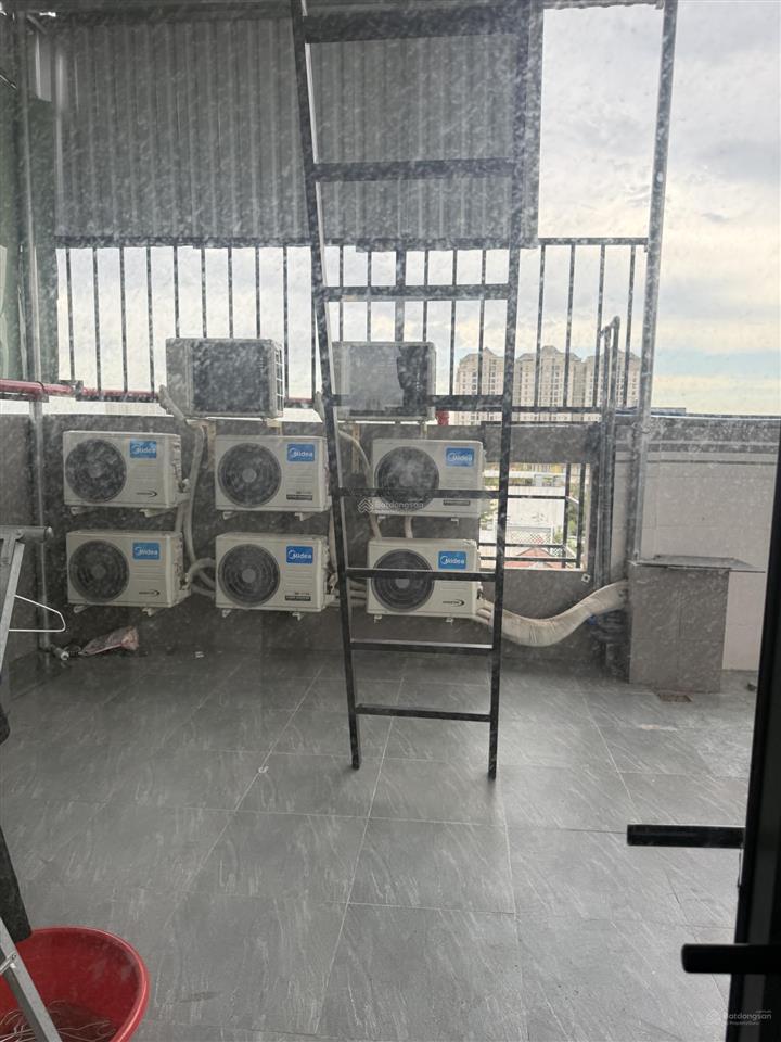 Bán nhà mặt tiền căn hộ dv 22 phòng 5 tầng 131m giá 21 tỷ đường 475 sát đỗ xuân hợp