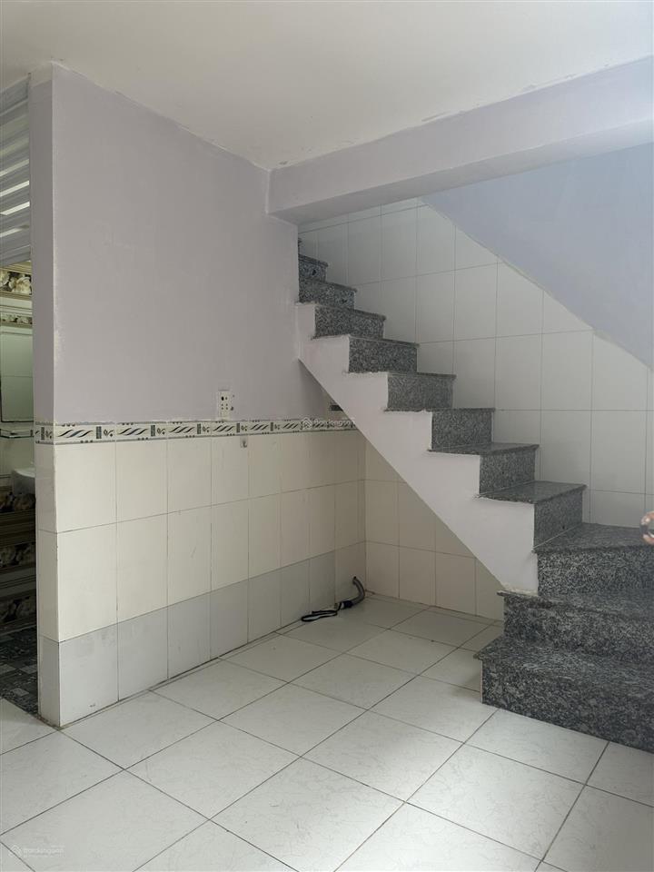 Cho thuê nhà trọ 1 trệt 1 lầu tại khu dân cư hiệp thành 1