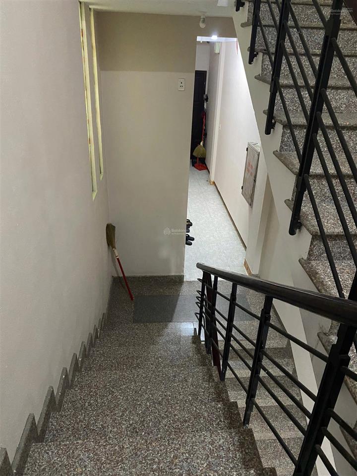 Chính chủ bán căn hộ 6 tầng đẹp ngay mặt tiền đống đa, trung tâm tp