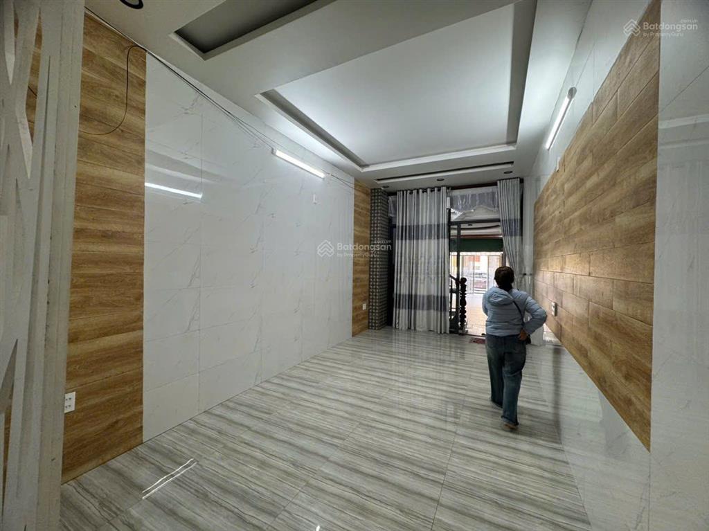 Bán nhà 3 tầng mặt tiền tại núi thành, 21 tỷ, 158m2, pháp lý đầy đủ