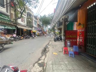 Bán nhà mặt phố hàng hiếm tại hoàng diệu, 20,5 tỷ, 173m2, trung tâm tp