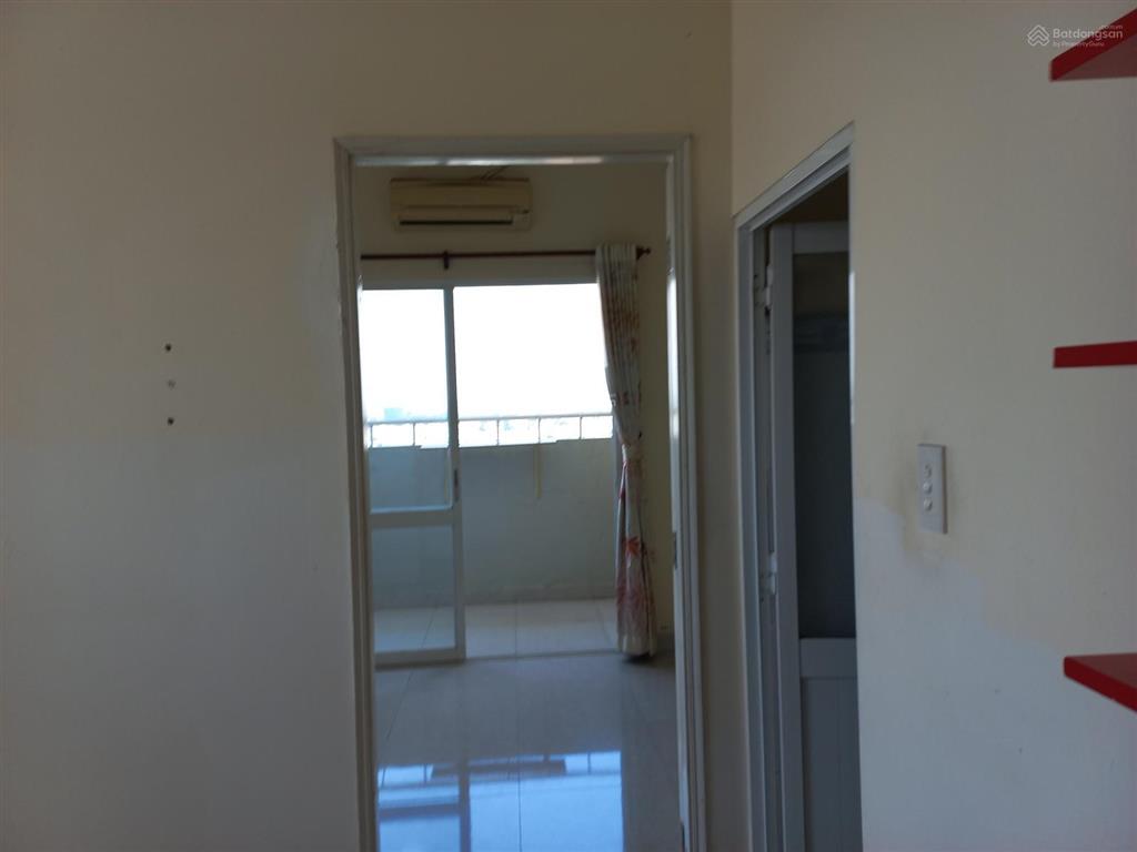Cho thuê căn hộ lê thành mã lò 40m2  5.2 triệu/tháng (ban công, máy lạnh).  0908 815 ***