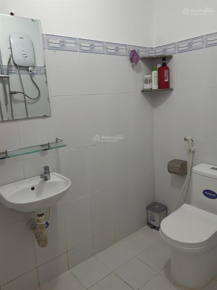 Bán gấp căn hộ 37m2  900 triệu chung cư lê thành mã lò   0908 815 ***