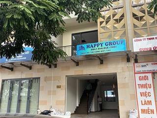 Căn shophouse mặt tiền dân chủ giá chỉ 4 tỷ, nhà hoàn thiện sẵn, tiện cho thuê ngay.0901 730 ***