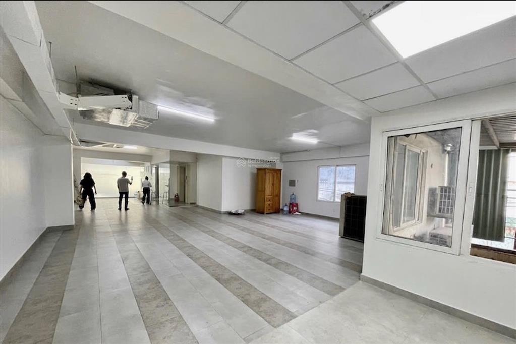 Bán toà nhà 2 mặt tiền trần hưng đạo quận 5, diện tích sàn  1.968m2, khai thác 400tr/tháng