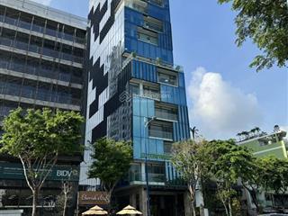 Bán toà nhà 2 hầm, 15 tầng, mặt tiền bến vân đồng, quận 4, với 4691 m2 sàn, dòng tiền 2.8 tỉ/ tháng