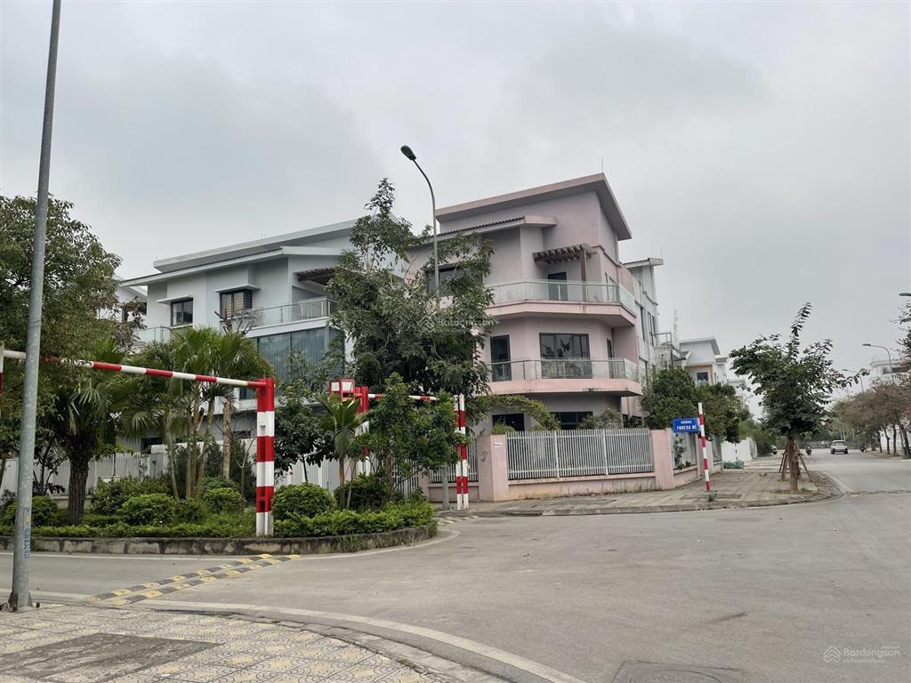 Bán biệt thự đẹp xuân phương tasco, giá 20 tỷ, diện tích 120m2, nhiều tiện ích