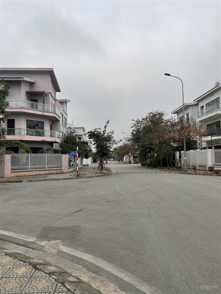 Bán biệt thự đẹp xuân phương tasco, giá 20 tỷ, diện tích 120m2, nhiều tiện ích