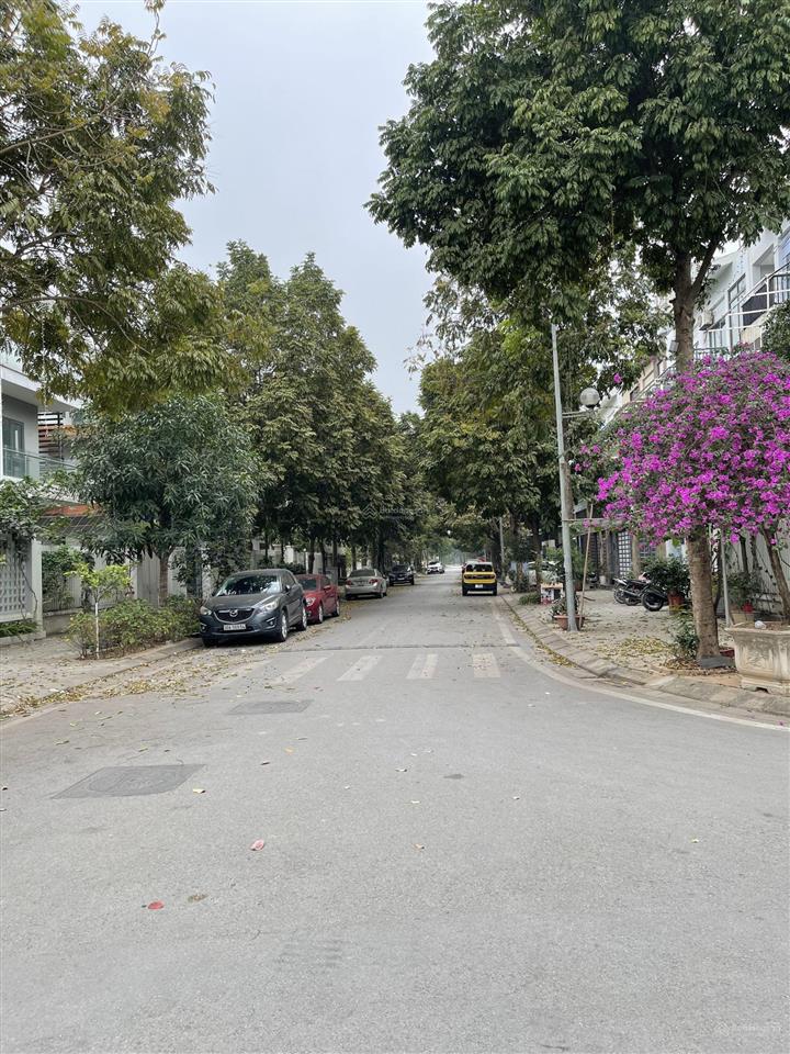 Bán biệt thự đẹp xuân phương tasco, giá 20 tỷ, diện tích 120m2, nhiều tiện ích
