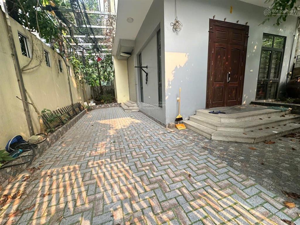 Bán biệt thự tân tây đô nhà hoàn thiện đẹp 195m, giá chỉ 28 tỷ