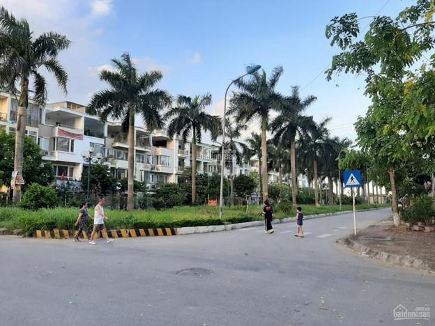 Bán biệt thự tân tây đô nhà hoàn thiện đẹp 195m, giá chỉ 28 tỷ