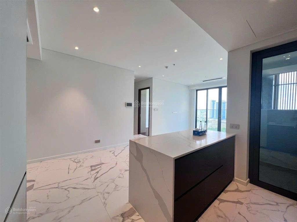 Bán căn 2pn crest view sông, đã có sổ hồng, giá chỉ 24.5 tỷ