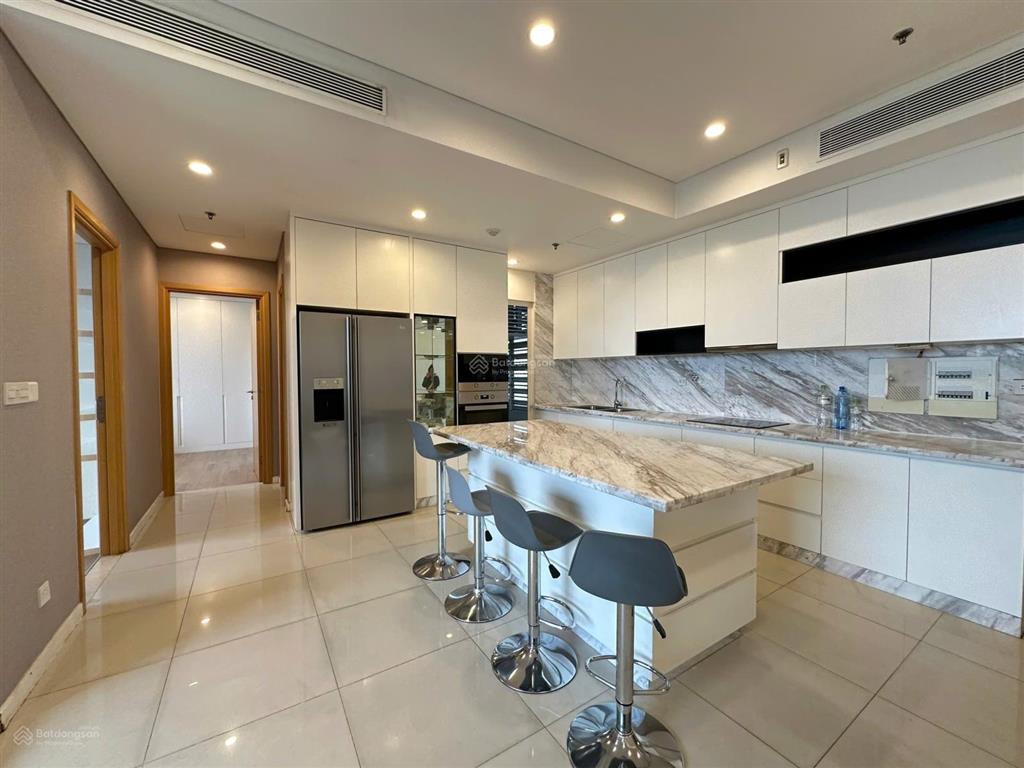 Căn góc 2pn, full nội thất, giá 28 triệu/tháng
