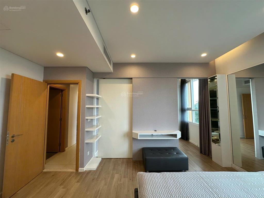 Căn góc 2pn, full nội thất, giá 28 triệu/tháng
