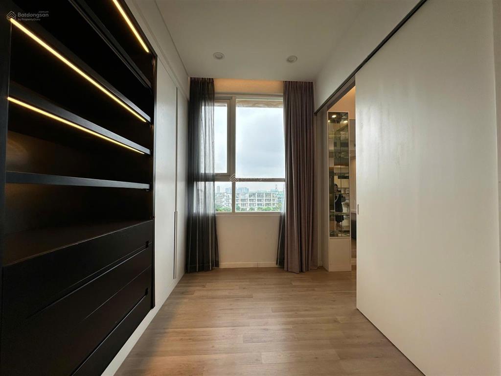 Căn góc 2pn, full nội thất, giá 28 triệu/tháng