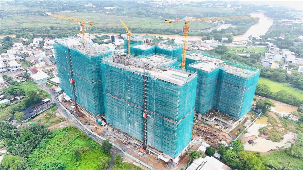 Căn góc dt 68m2 view trọn vẹn nội khu, đẹp nhất dự án. giá chỉ 5 tỷ full.  0906 888 ***