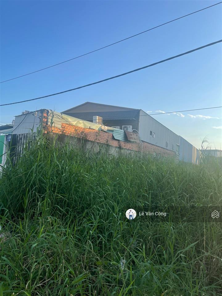 Nhà xưởng (1.000 m2 thổ cư), mặt đường bưng ông thoàn, quận 9 (sát bên công nghệ cao quận 9)