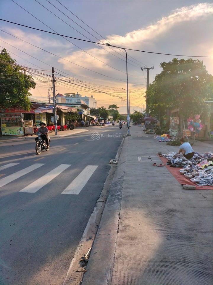 Nhà xưởng 4.900m2 (42 x 120) ngay đường mỹ phước tân vạn giá 13 triệu/m2 ~ 67 tỷ