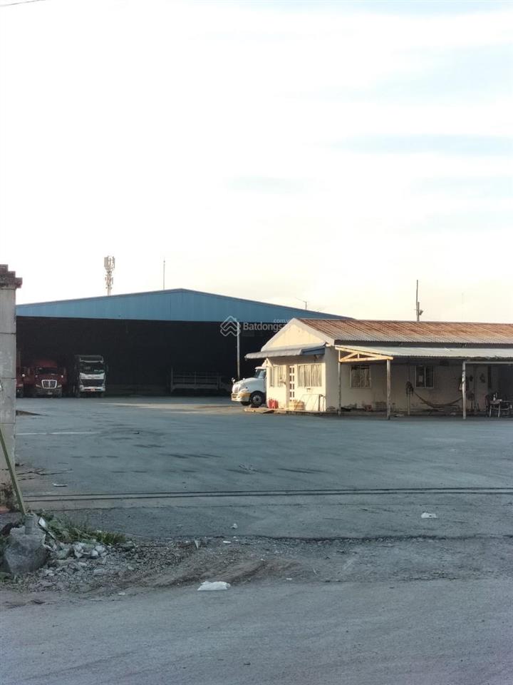 Nhà xưởng 4.900m2 (42 x 120) ngay đường mỹ phước tân vạn giá 13 triệu/m2 ~ 67 tỷ