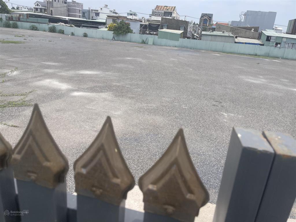 Cho thuê 11.000 m2 ngang 225m mặt đường vành đai 2 quận thủ đức cũ