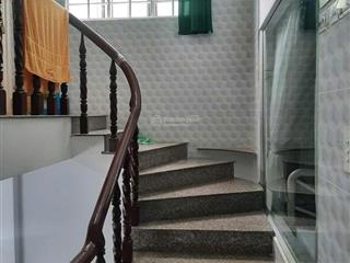 Bán nhà đẹp trần quang diệu lô góc ô tô đỗ cửa vào nhà, 70m2 mặt tiền 6m, tiện kinh doanh