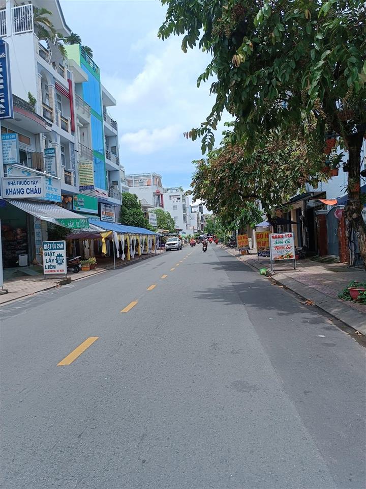 Mặt tiền nguyễn xuân khoát  p. tân sơn nhì, 8x23,6m, trệt 3 lầu st, giá 32 tỷ tl