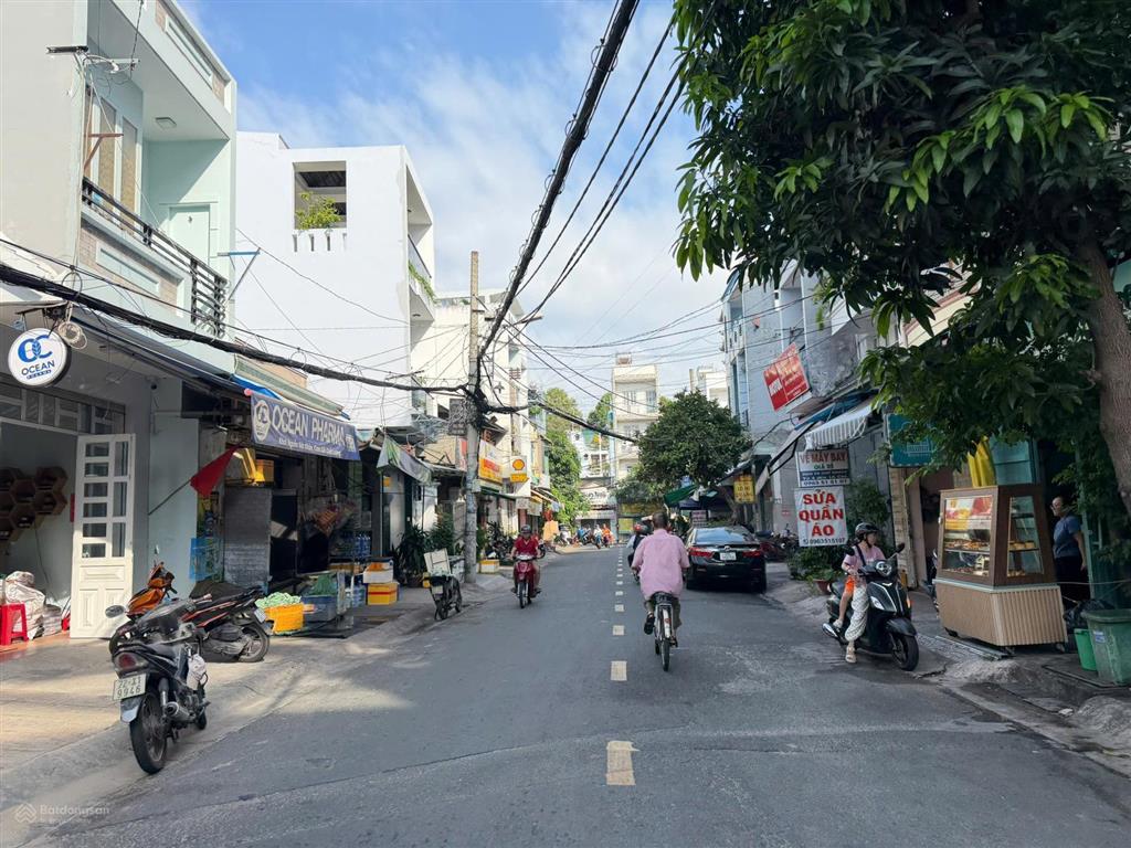 Mặt tiền phan thị hành  p. phú thọ hòa, 4x18m nở hậu 6,11m, giá 8,5 tỷ tl