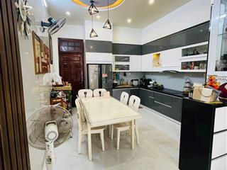 Bán nhà đẹp 3 tầng đường thái thị bôi đoạn gần lê độ, dt 77 m2 giá 10,9 tỷ  0935 121 ***