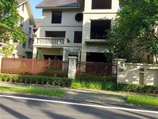 Bán biệt thự đơn lập kđt sunny garden sài sơn, quốc oai 300m2, xây 3 tầng + tum. 33 tỷ tl nhanh