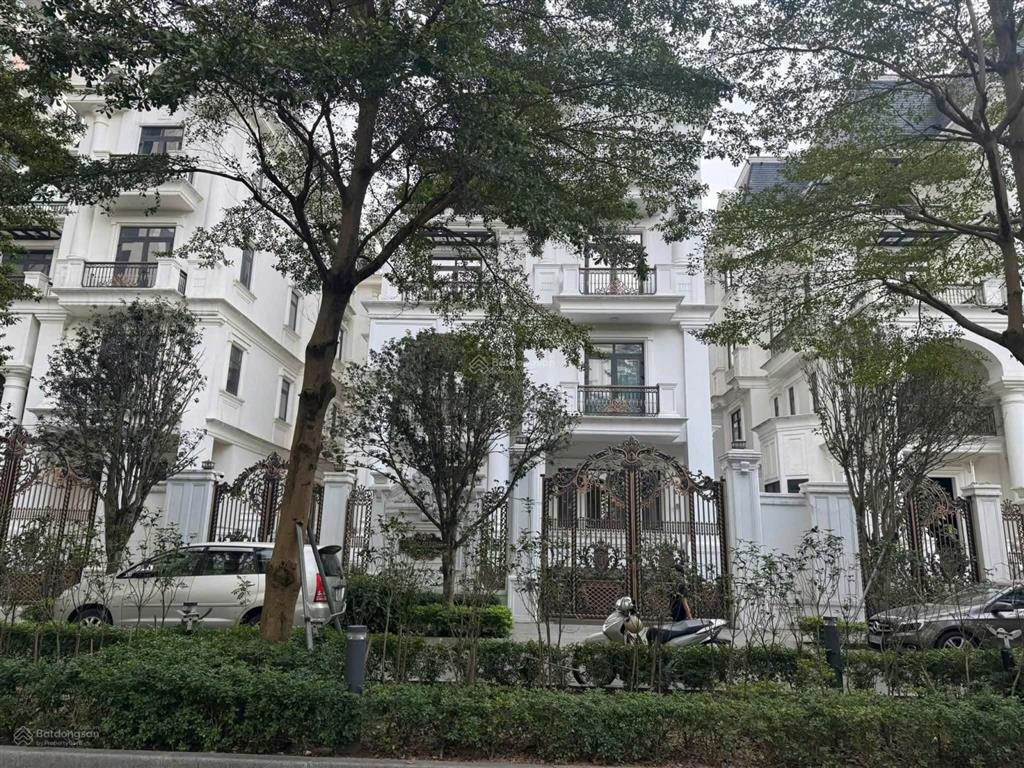 Bán biệt thự đơn lập lô góc the zei mỹ đình, từ liêm 265m2. mt 15m. 5 tầng siêu đẹp. 105 tỷ tl