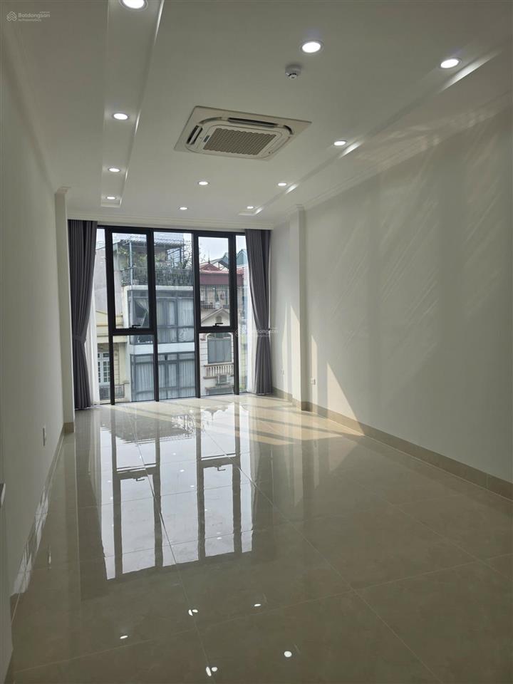 Bán nhà số 8 mặt phố trần quý kiên, cầu giấy, hà nội