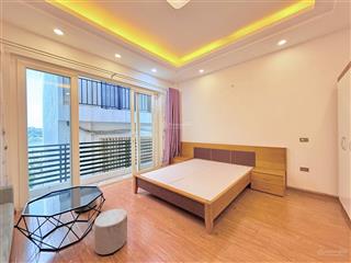 Rẻ đẹp ở sướng phố yên hoa full đồ có thang máy ban công cửa sổ view hồ tây