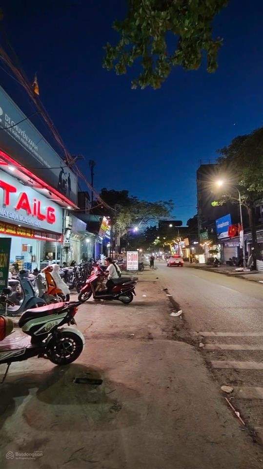 Bán nhà c4 dt 90m2 mặt đường tl72  phố chùa tổng ngãi cầu, an khánh  kinh doanh buôn bán tốt