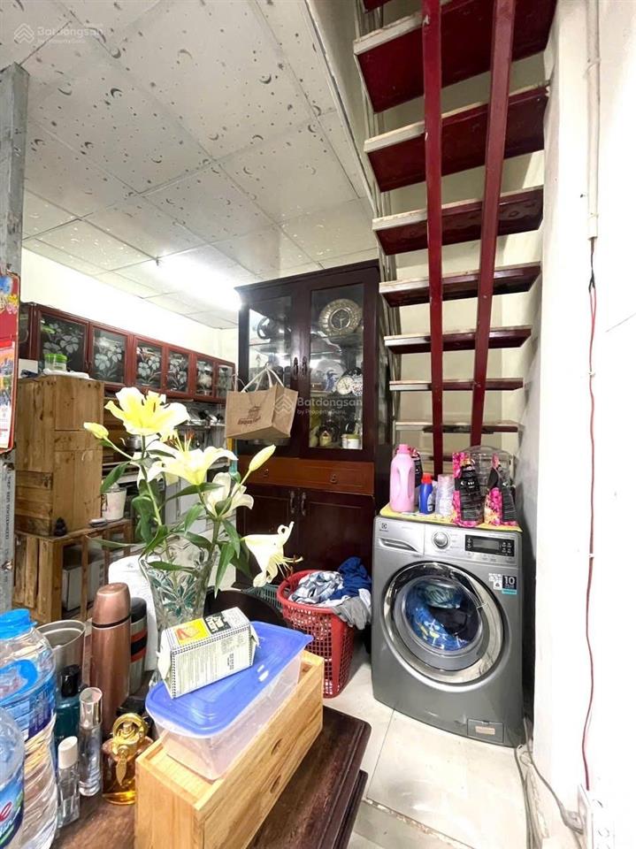 Giảm 200tr  hẻm xe tải đỗ cửa  nguyễn sỹ sách 3,81x8,9 (32,1m2). nhà 2 tầng 2 pn, giá còn 4 tỷ.