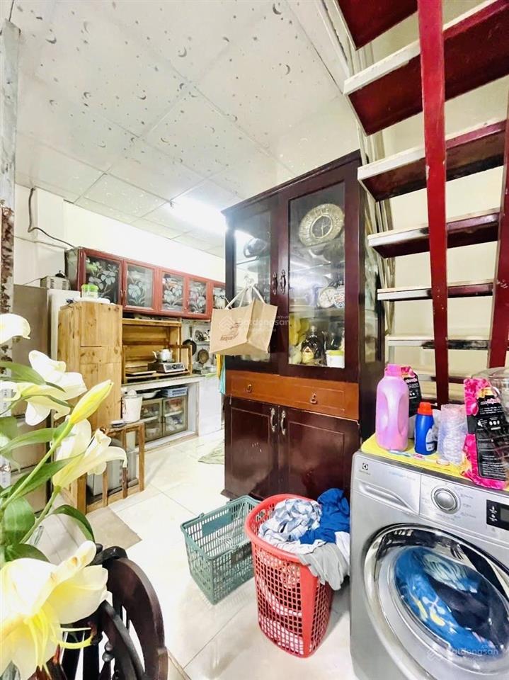 Giảm 200tr  hẻm xe tải đỗ cửa  nguyễn sỹ sách 3,81x8,9 (32,1m2). nhà 2 tầng 2 pn, giá còn 4 tỷ.